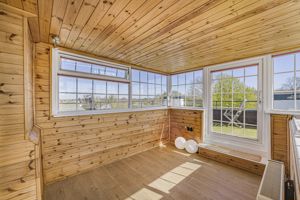 Photo 7- click for photo gallery